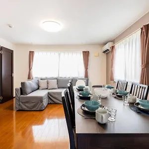 Fujimi Town House アパート 東京都